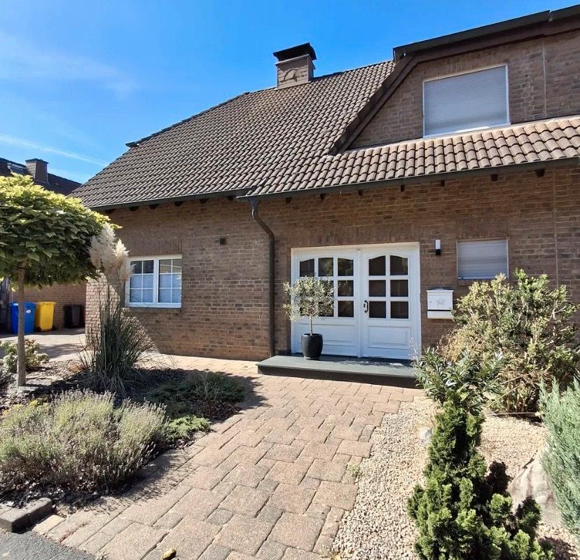 Thumbnail-Gepflegte Dopppelhaushälfte mit Garten zu verkaufen