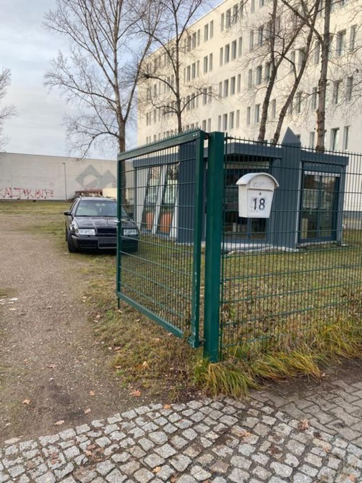 Thumbnail-Autoplatz Abstellplatze Grundstuck 600qm mit Büro 35qm ÜBER BOLT