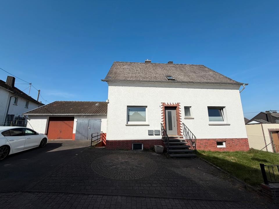 Thumbnail-Wohnung, Erdgeschoss, 97 qm, EBK, Terrasse, Garten, Garage