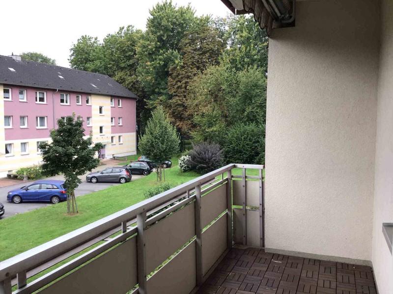 Thumbnail-Charmante, bezugsfertige 3-Raum-Wohnung mit Balkon!