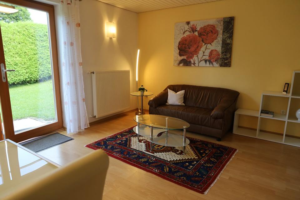 Thumbnail-Möbl. 2-Zi.-EG-Whg. in Peißenb. auf Zeit an berufstät. Einzelpers