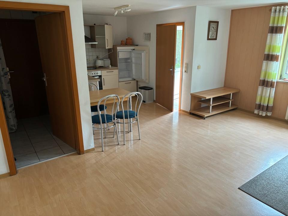 Thumbnail-35qm Einzimmerwohnung mit Garage + Stellplatz in Neunstetten