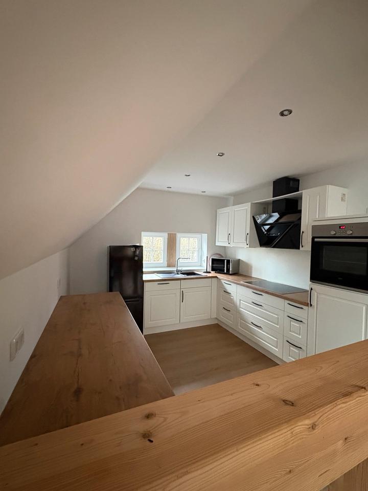 Thumbnail-Helle 3-Zimmer-Wohnung am Waldrand - Fachwerkhaus- 110 qm