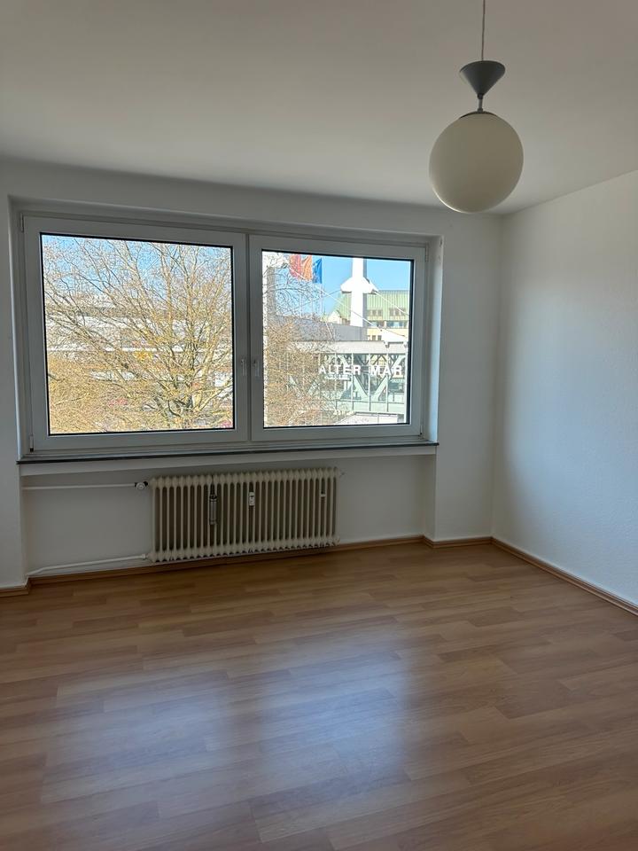 Thumbnail-Helle frisch renovierte Stadtwohnung in Barmen !