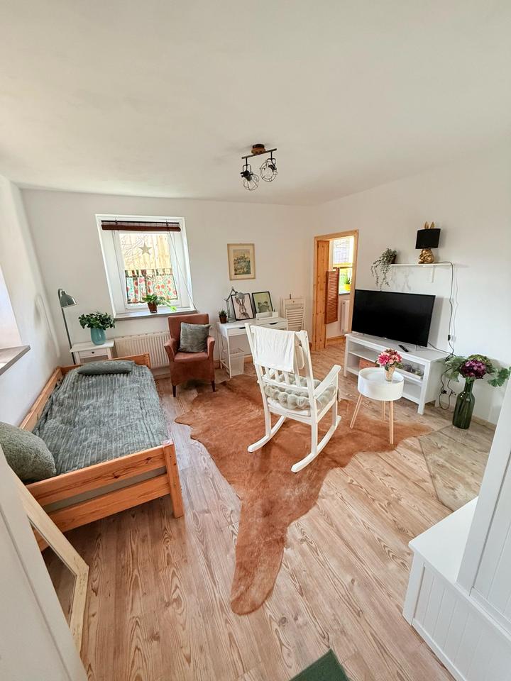 Thumbnail-Möbliertes App. 26qm in Umpferstedt auf Zeit zu vermieten