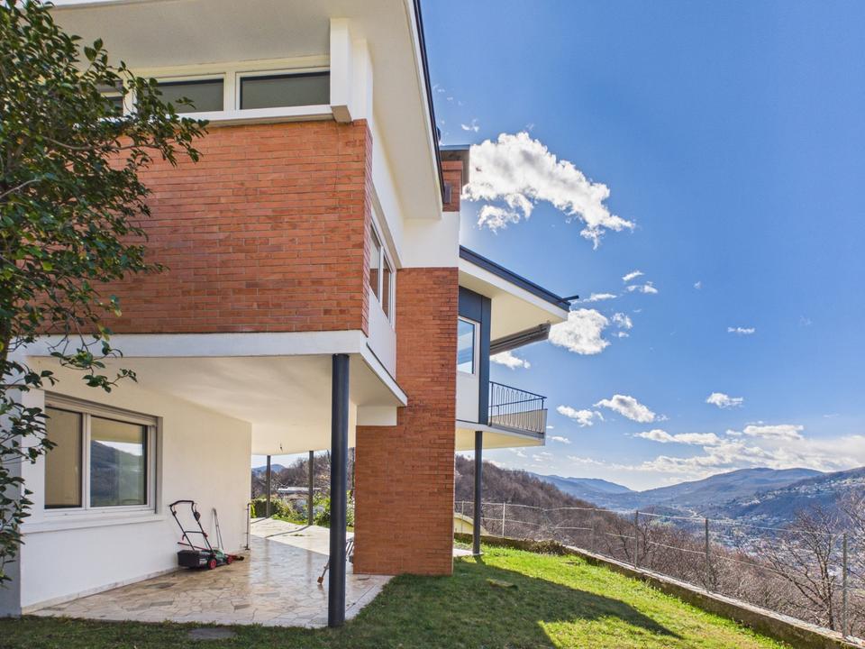 Thumbnail-Villa mit grossem Garten und Panoramablick – Lugano CH