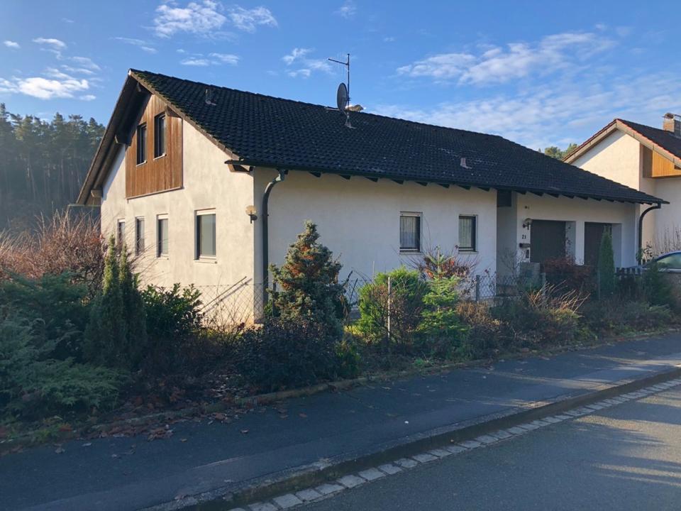 Thumbnail-Zweifamilienhaus in ruhiger Waldrandlage
