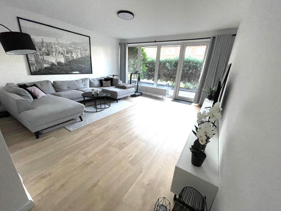 Thumbnail-Neu sanierte und möblierte 3 Zimmer Wohnung in Schnelsen