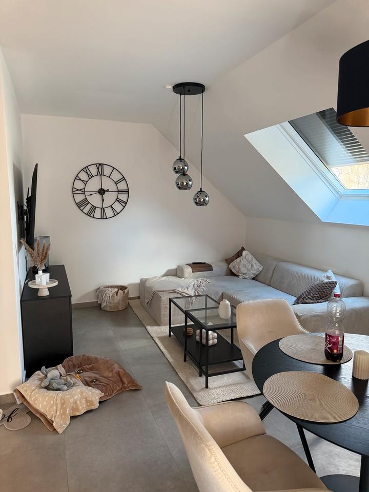 Thumbnail-Obergeschoss Wohnung in Flachsmeer mit Balkon