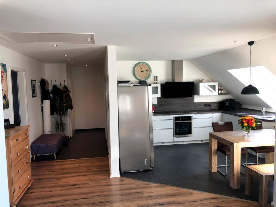 Thumbnail-Bezugsfreie 3,5Z GB WHG mit Penthouse-Feeling, Stellplatz, EBK