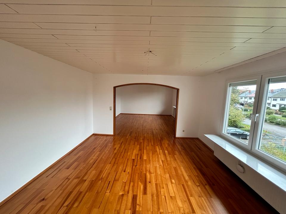 Thumbnail-Gepflegte 3 ZKB Wohnung mit Einbauküche und Balkon