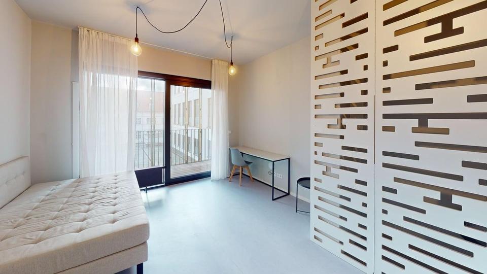 Thumbnail-Furnished two-room apartment in central urban location