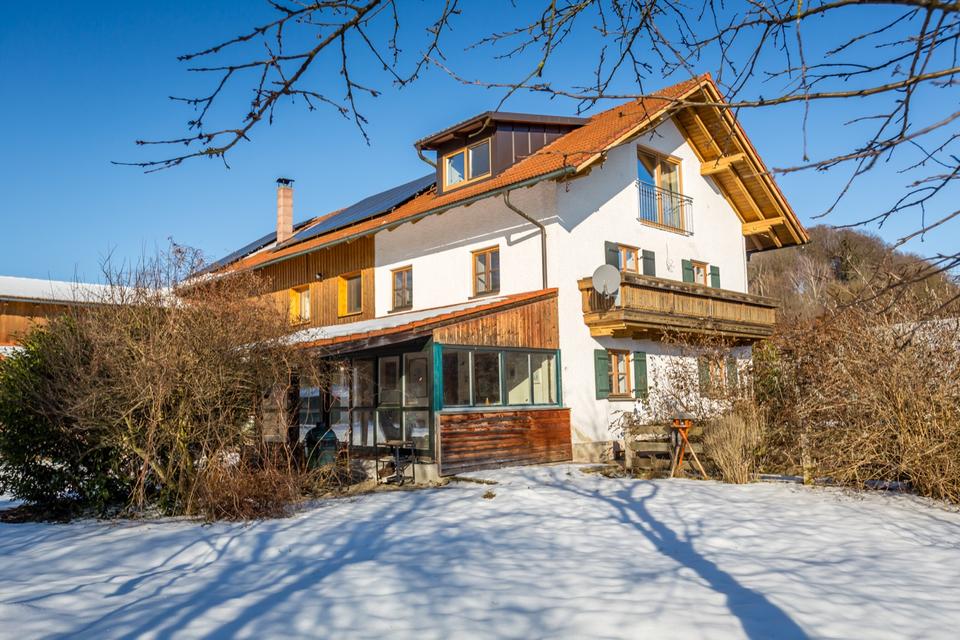 Thumbnail-Ideal zur Pferdehaltung: Anwesen in Zeilarn