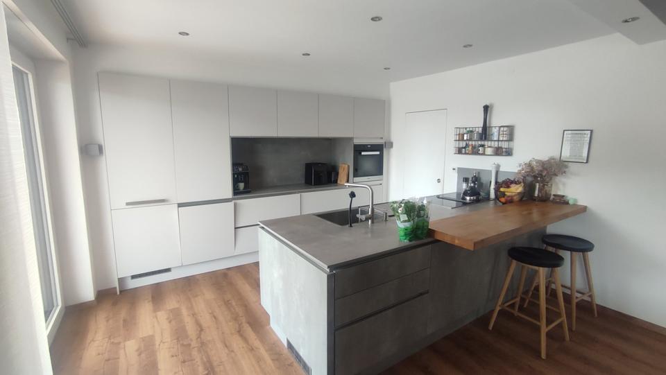 Thumbnail-Freistehender Einfamilienhaus mit ausgebauten Keller Studio