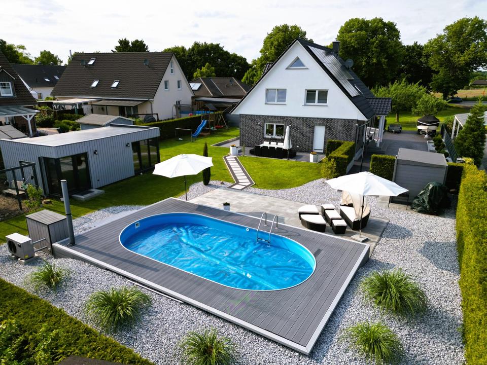 Thumbnail-Modernes Einfamilienhaus nahe Hamburg: Gästehaus Pool Traumgarten