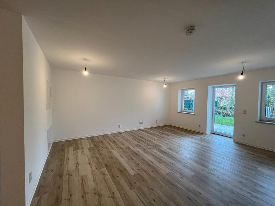 Thumbnail-Moderne 1-Raum-Wohnung mit Terrasse