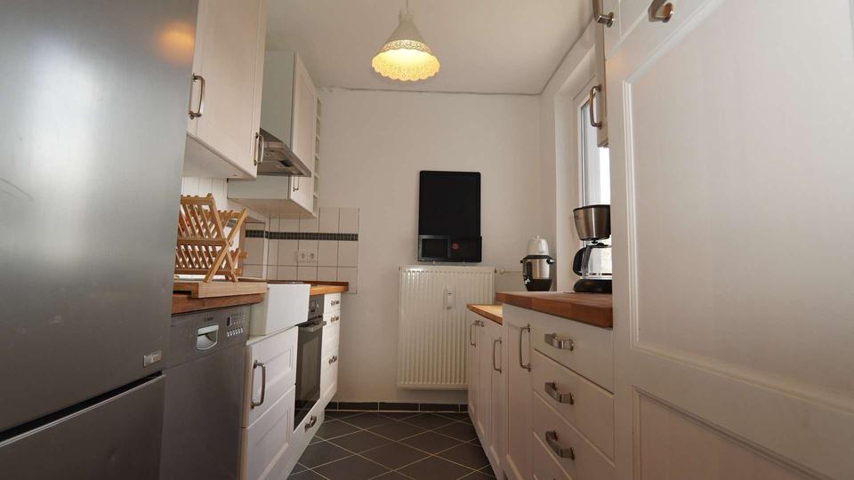 Thumbnail-Helle, möblierte 4-Zimmer-Wohnung mit Loggia, Einbauküche und Aufzug im 4. OG – 84 m² Wohnkomfort in SZ-Thiede