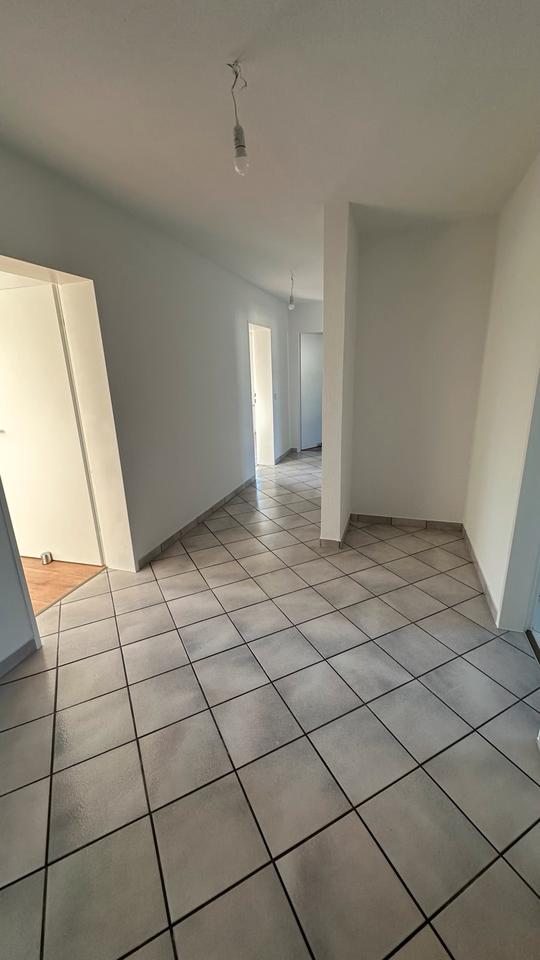 Thumbnail-Eltville-Erbach 90m2 DG-3 ZKB-Balkon in Top Lage neu saniert !