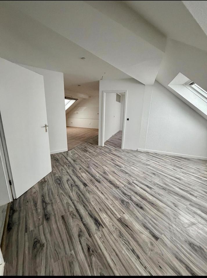 Thumbnail-5 Zimmer Wohnung Dachgeschoss Wuppertal Am Loh