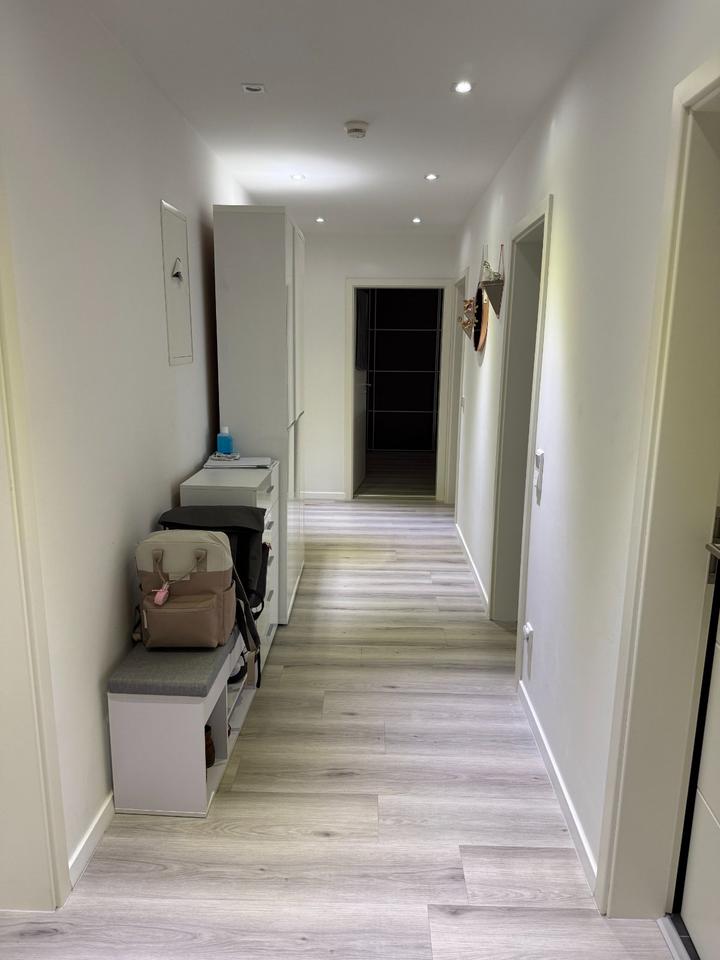 Thumbnail-5-Zimmer-Maisonettewohnung in Duisburg-Rahm