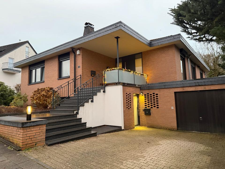 Thumbnail-Wohnung in Herzogenrath 125 QM 1200€ incl. aller NK