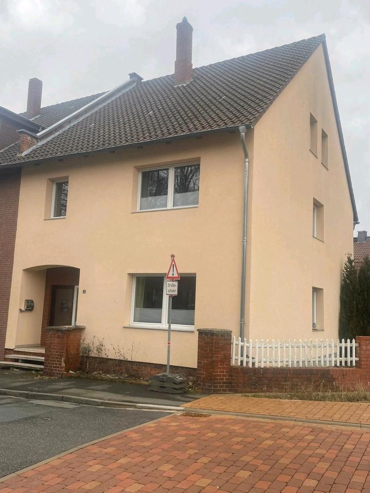 Thumbnail-Reihenendhaus mit Grundstück zu verkaufen Zentral