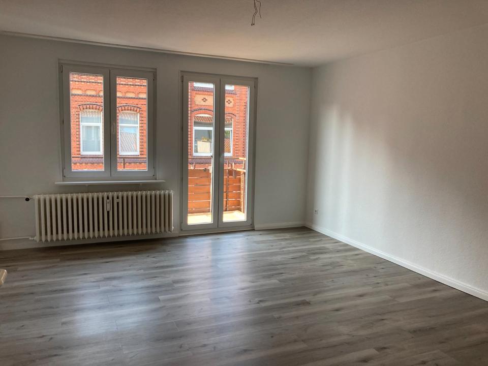Thumbnail-Schöne 3-Zimmer-Wohnung mit EBK und Balkon in Hannover Oststadt
