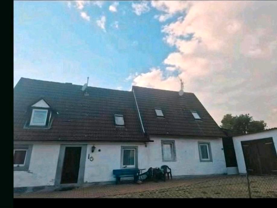 Thumbnail-Sarnierungsbedürftiges Ein Familienhaus