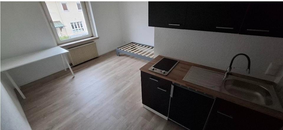 Thumbnail-möbliertes ZimmerStudenten-Apartment mit eigenem Bad und Küche