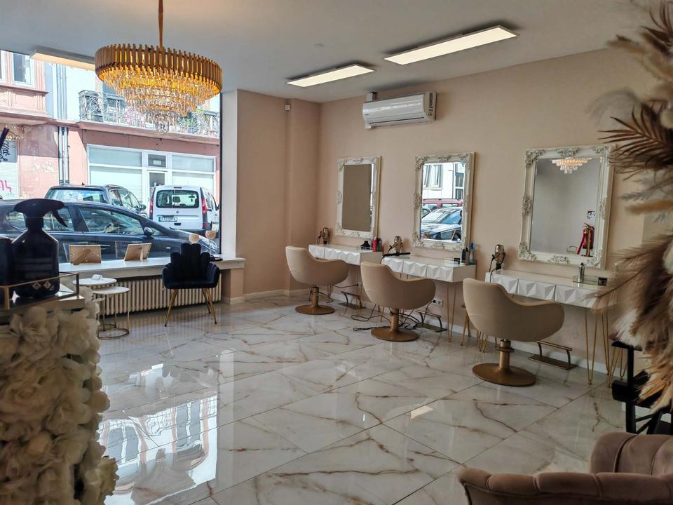 Thumbnail-PROVISIONSFREI HOCHWERTIG EINGERICHTETER FRISÖR SALON ABZUGEBEN ABSTAND ERFORDERLICH AUCH GEEIGNET FÜR KOSMETIK NAILSSTUDIO KOSMETIK ODER ? ZENTRALE LAGE BORNHEIM NÄHE ZOO ZEIL