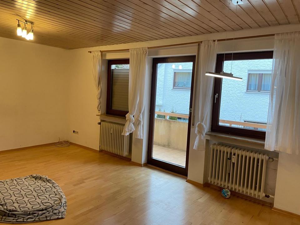 Thumbnail-2,5 Zimmer Wohnung Wendlingen mit Balkon und Keller