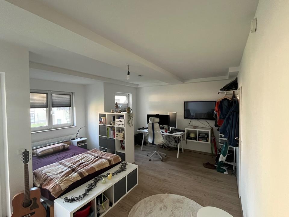 Thumbnail-Helle, 1-Zimmer-Wohnung mit Balkon, inkl. Strom und Internet