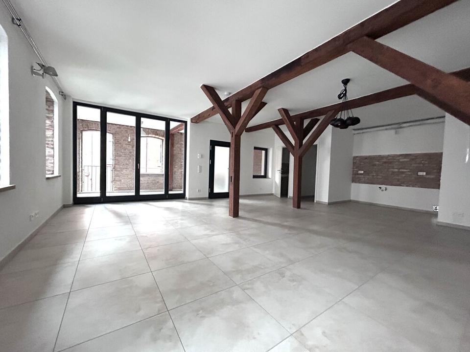 Thumbnail-Altstadtflair trifft Moderne – exklusive 2-Zimmer-Wohnung mit Loggia