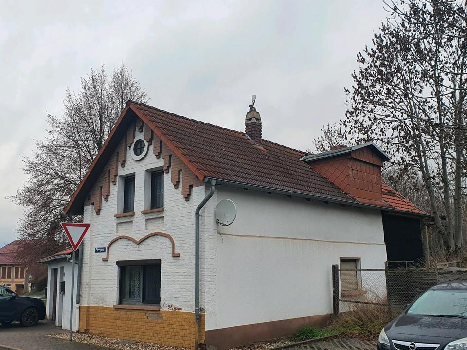 Thumbnail-Wohnhaus sanierungsbedürftig