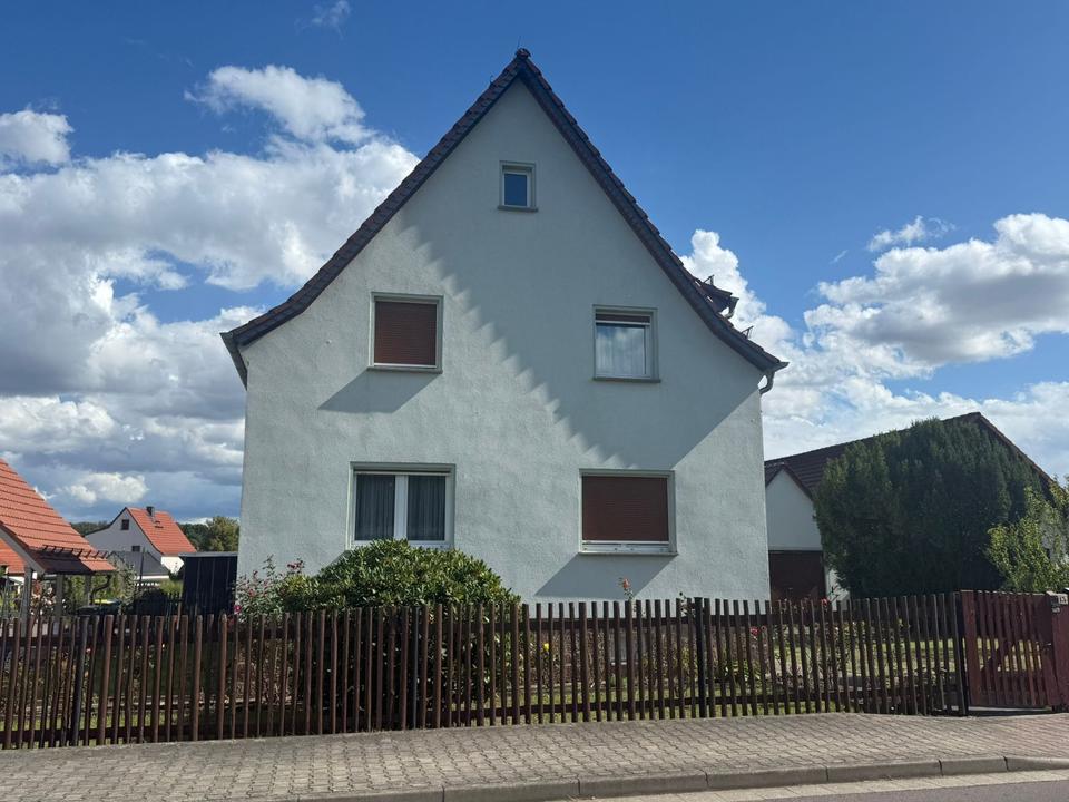 Thumbnail-Geräumiges Einfamilienhaus mit großem Grundstück in Frohburg