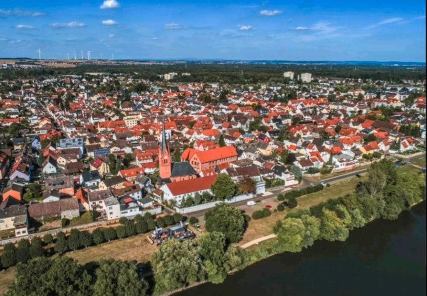 Thumbnail-Reihenendhaus mit Treppenlift