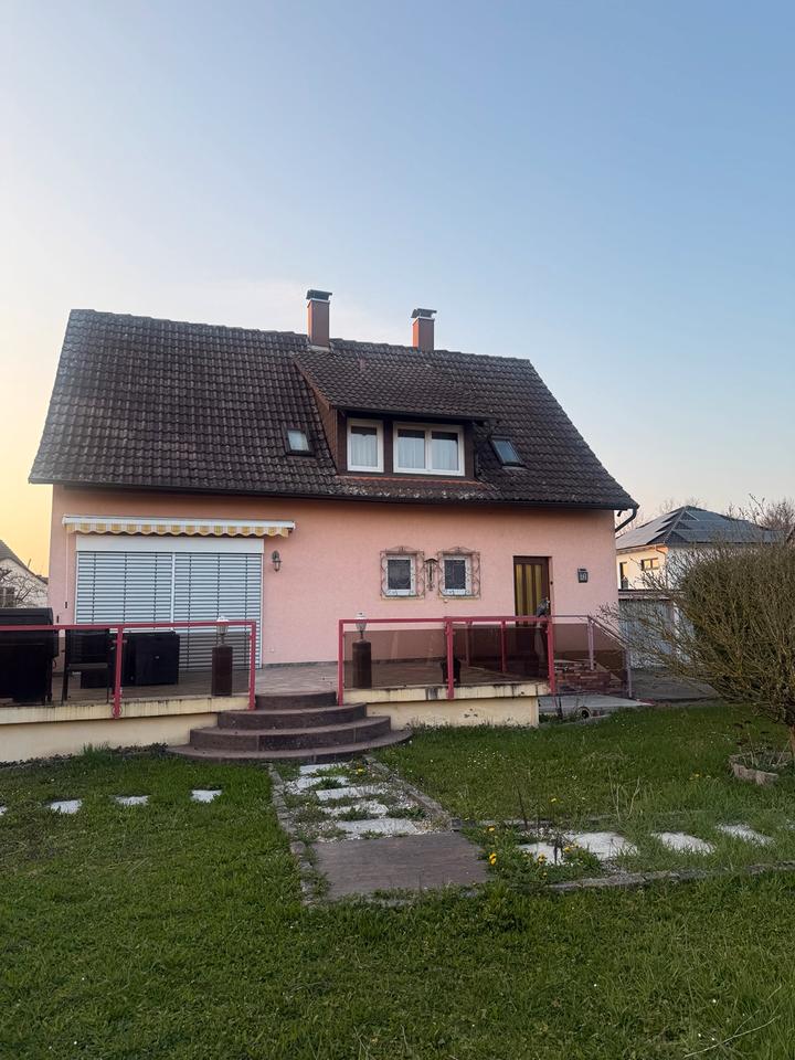 Thumbnail-Schönes Einfamilienhaus mit 3 Garagen Randgemeinde v. 77694 Kehl