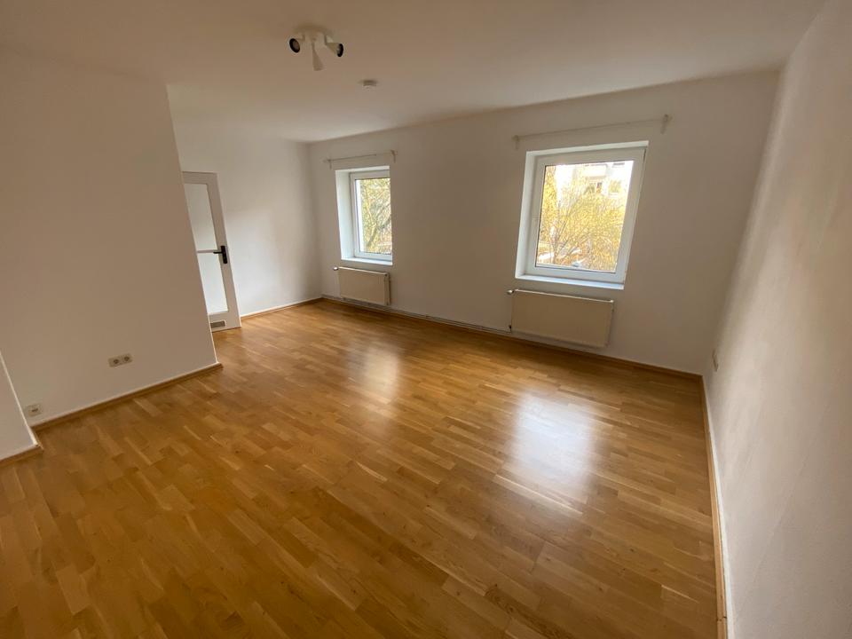 Thumbnail-Großzügige 1-Zi-Wohnung in Mitte