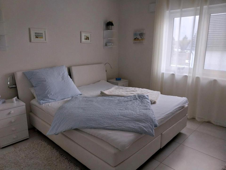 Thumbnail-Schönes großes Ferienzimmer mit eigenem Duschbad