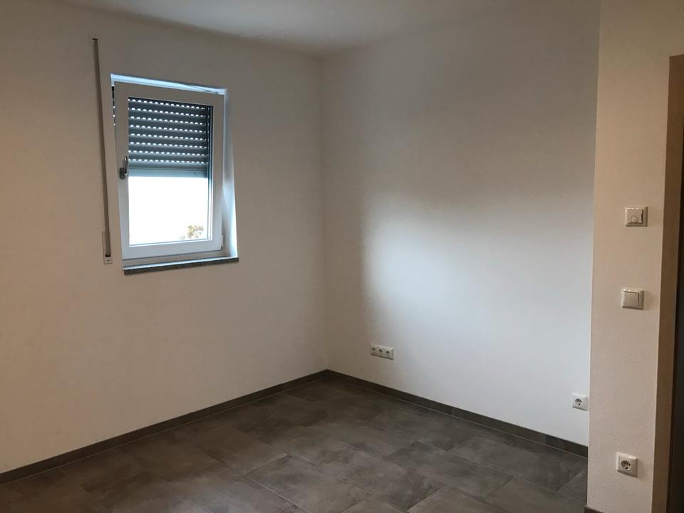 Thumbnail-2,5 Zimmer Wohnung neuwertig zu vermieten