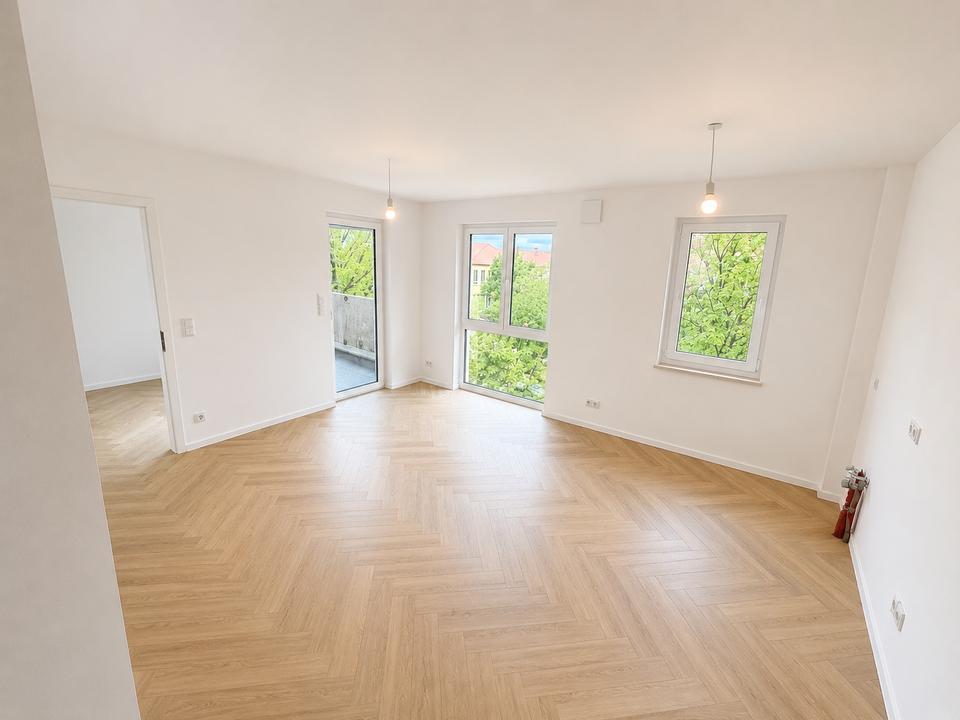 Thumbnail-Helle 2 Zimmer Wohnung mit Balkon im 2. OG in Wandlitz