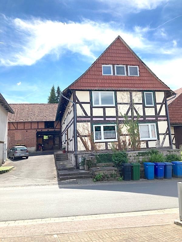 Thumbnail-Mehrfamilienhaus + Nebengebäude + Baugrundstück