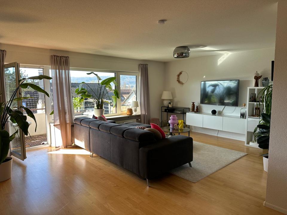 Thumbnail-Renovierte 3.5 Zimmerwohnung mit Garten