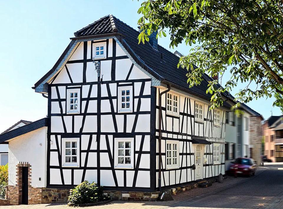 Thumbnail-Repräsentatives Fachwerkhaus in Sinzig