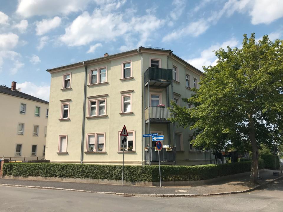 Thumbnail-Dachgeschoss mit Balkon in ruhiger Lage! Einbauküche möglich!