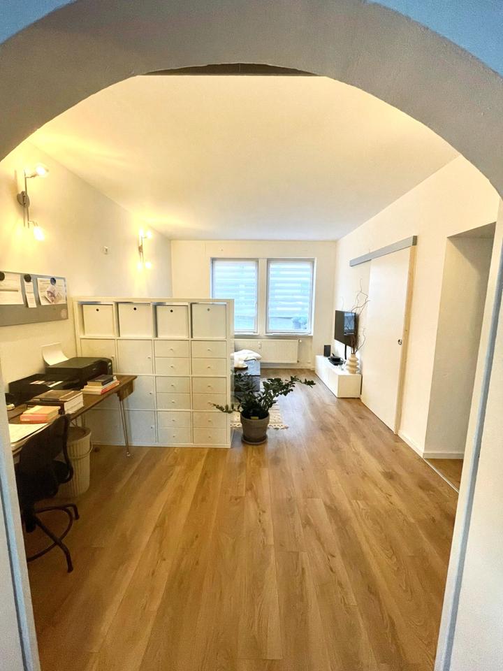 Thumbnail-ANFRAGESTOPP: Renovierte 2-ZKB-Wohnung (ca. 57 m²) im Erdgeschoss