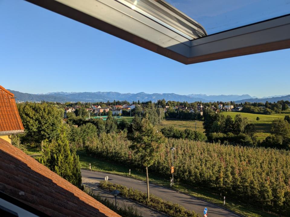 Thumbnail-Einzigartige 3-Zimmer Maisonettewohnung mit See- und Bergblick