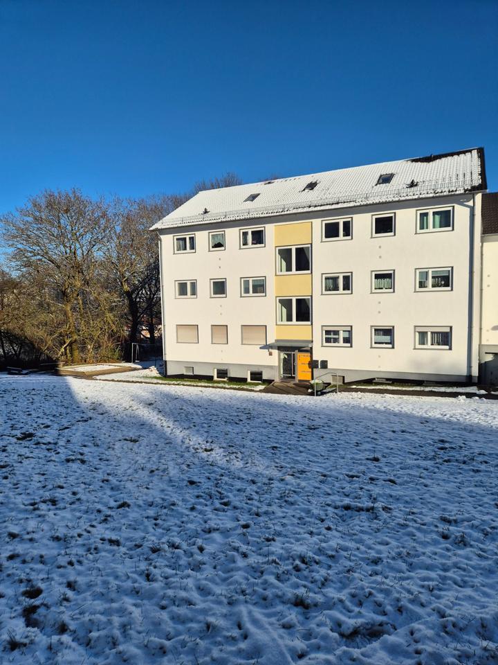 Thumbnail-Vermiete eine 3 Zimmer Küche Bad und Balkon in Hessisch Lichtenau