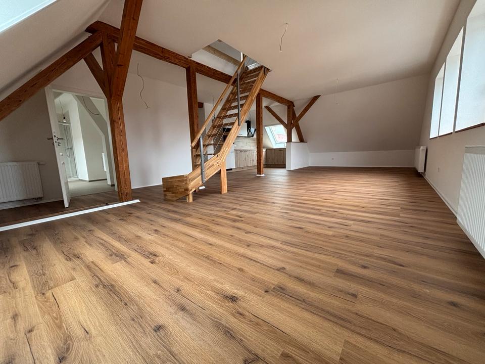 Thumbnail-Helle offene 4 Zimmer Dachgeschoss Wohnung