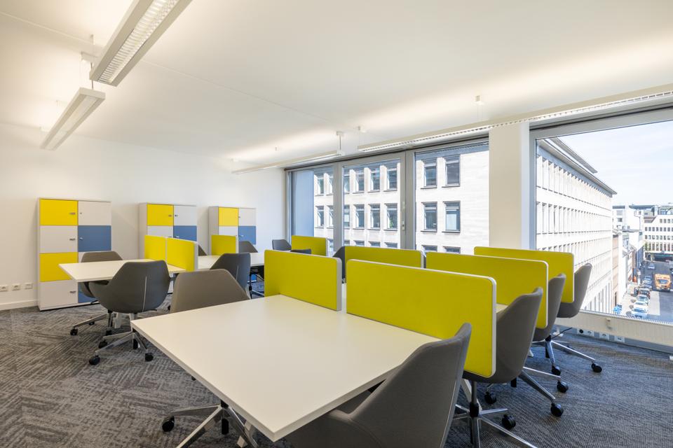 Thumbnail-Coworking-Bereich in Regus Neumarkt